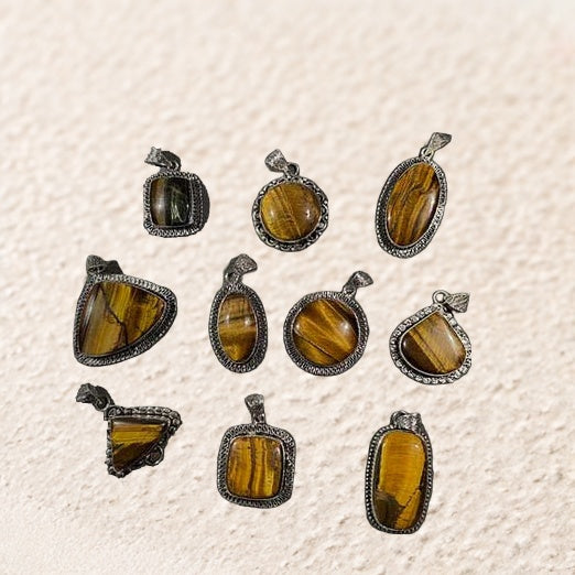 Tiger Eye Pendant (without chain)