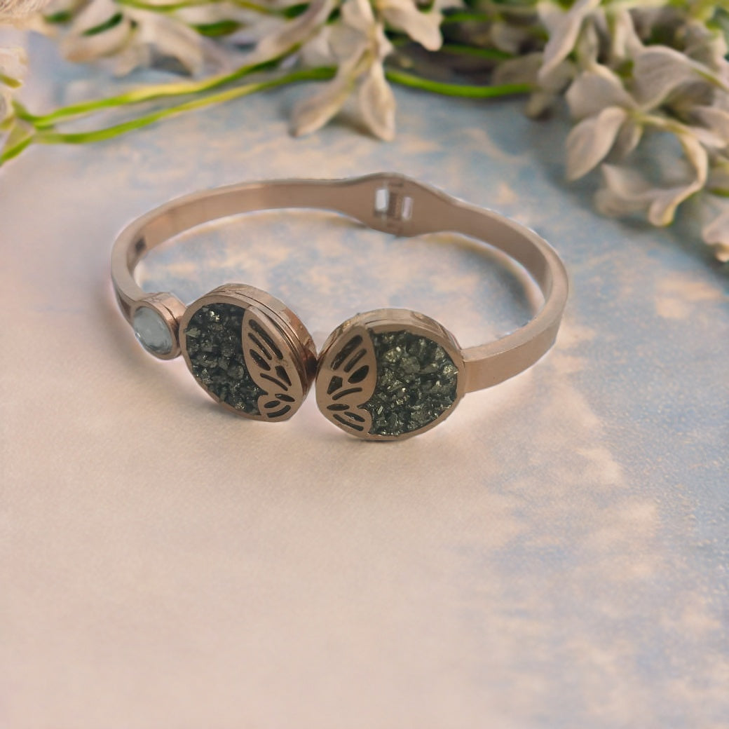Butterfly Desgin Oval Bracelet
