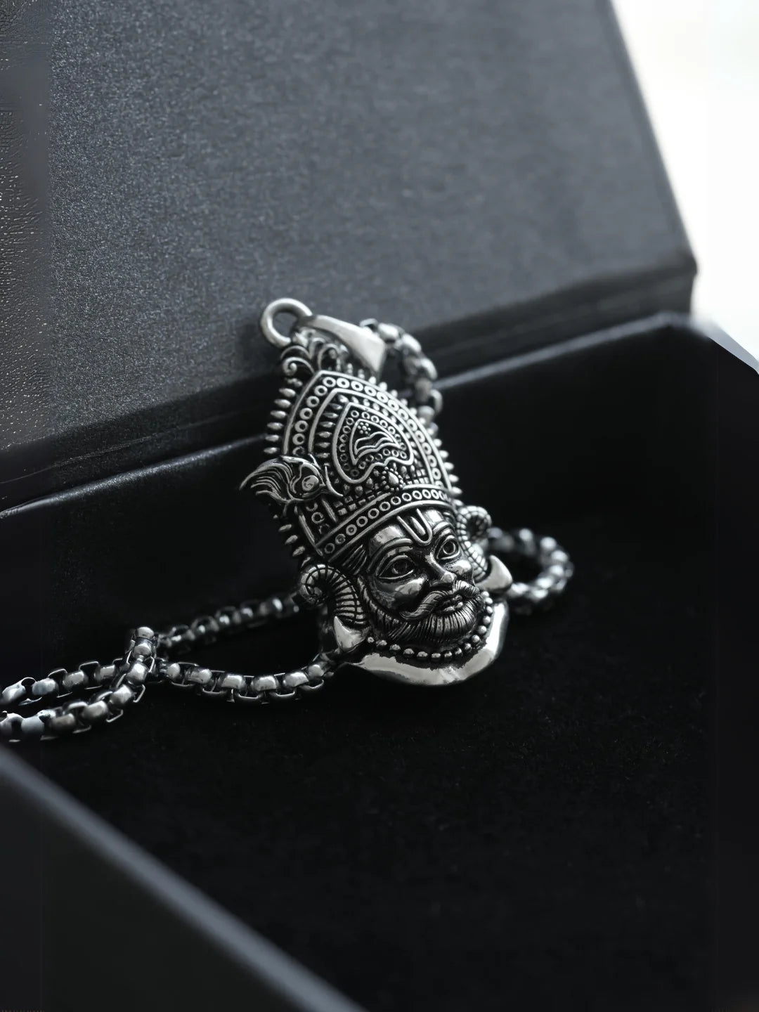 Khatu Shyam Maharaj Pendant with Chain